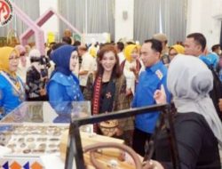 Ketua Dekranasda Kabupaten Way Kanan Dampingi Bupati Hadiri Pembukaan Festival Lampung Craft ke-3