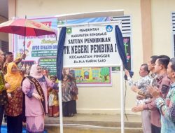 Bupati Bengkalis Resmikan TK Negeri Pembina I di Desa Muara Basung Kecamatan Pinggir